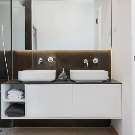 Luxury Gold Pearl With Pool Villa Trogir