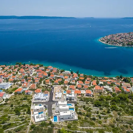 Villa Luxury Gold Pearl With Pool