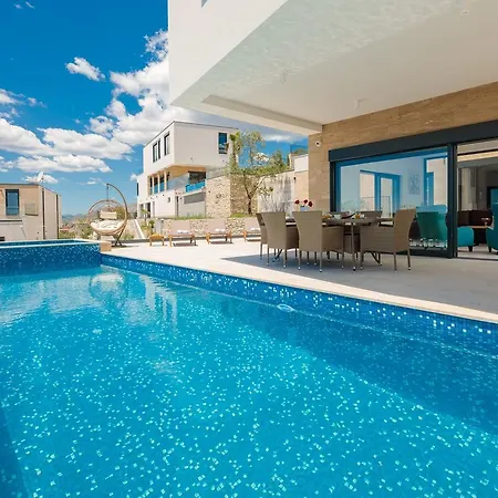 Villa Luxury Gold Pearl With Pool *