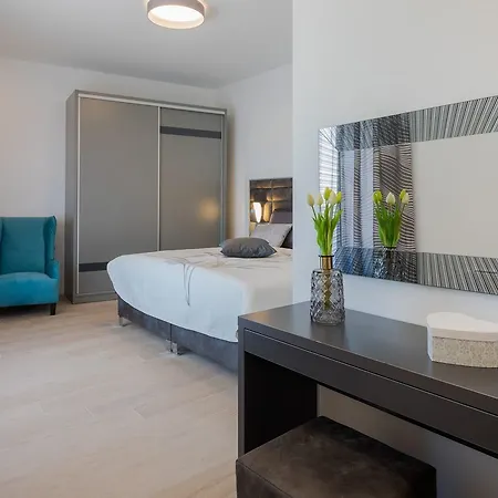 Villa Luxury Gold Pearl With Pool *