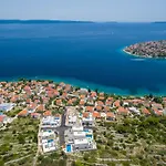 Villa Luxury Gold Pearl With Pool