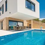 Luxury Gold Pearl With Pool Villa *