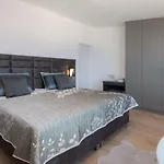 Luxury Gold Pearl With Pool Villa *