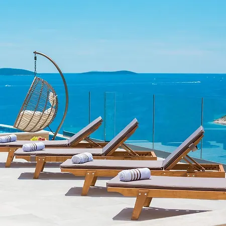 Luxury Gold Pearl With Pool Villa *