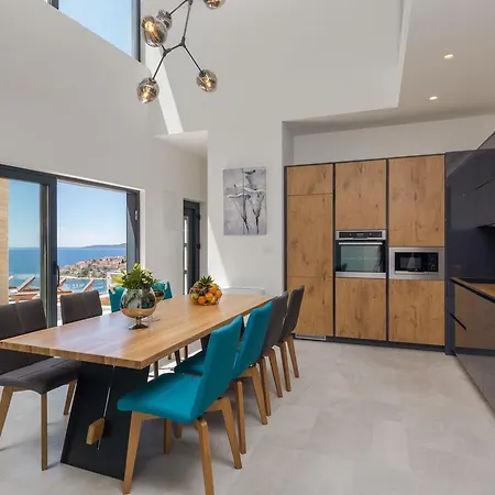 Luxury Gold Pearl With Pool Villa