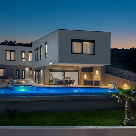 Villa Luxury Gold Pearl With Pool Trogir