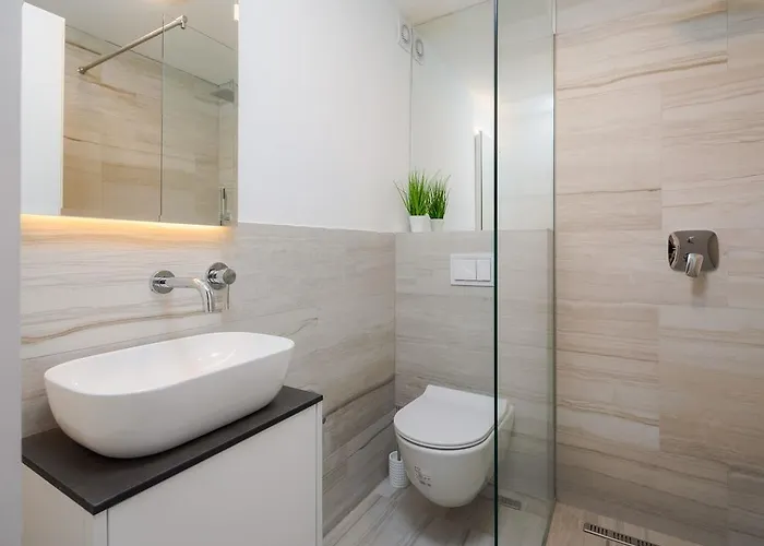 Luxury Gold Pearl With Pool