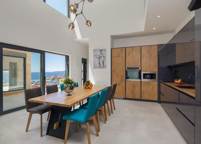 Luxury Gold Pearl With Pool Villa