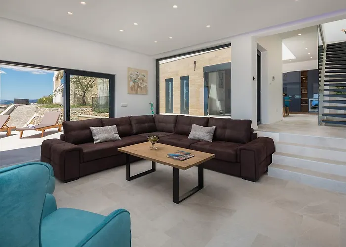 Luxury Gold Pearl With Pool Villa *