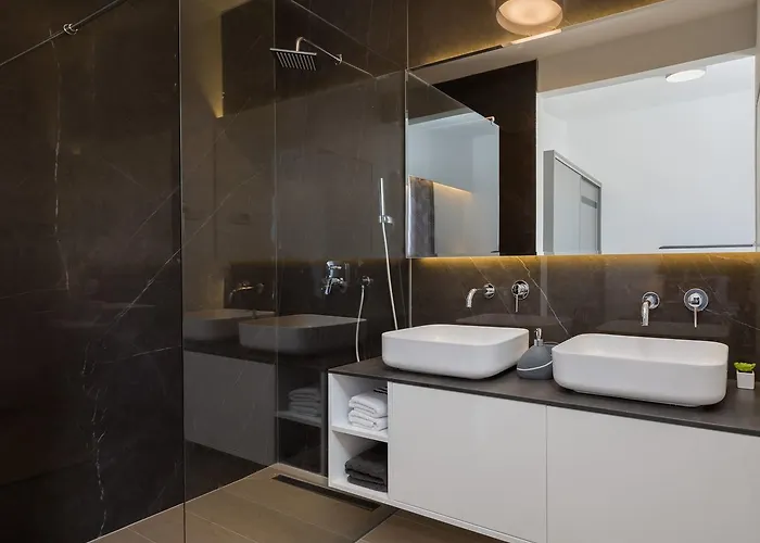 Luxury Gold Pearl With Pool Villa