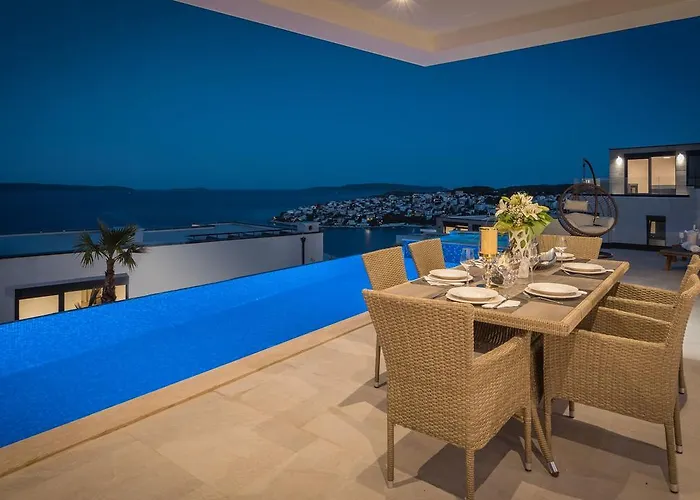 Luxury Gold Pearl With Pool Trogir