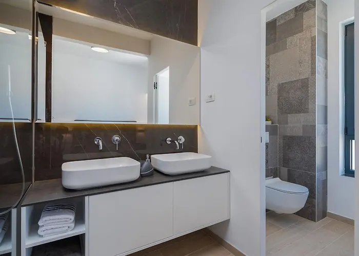 Luxury Gold Pearl With Pool Villa *