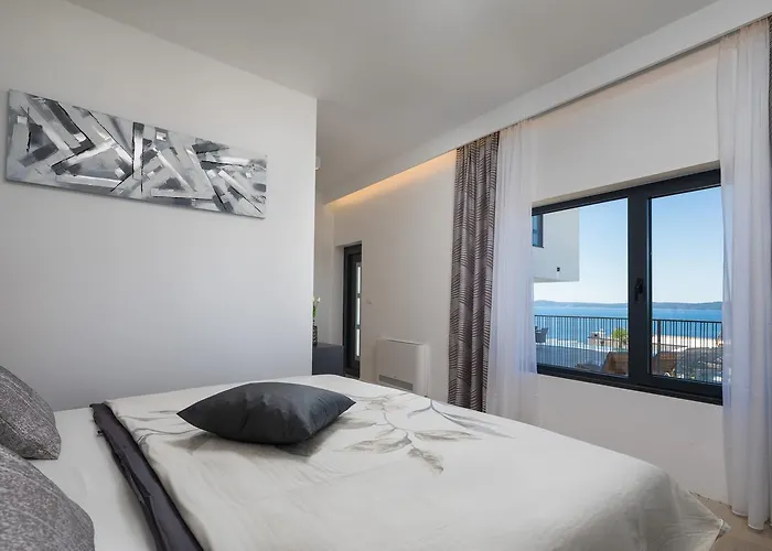 Luxury Gold Pearl With Pool